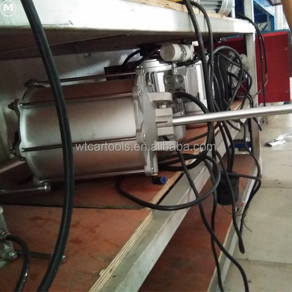 Cambio pneumatico automatico 380V Larghezza 460 mm Per auto piccole e medie 4