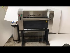 utilizzo della macchina automatica per la pulizia dei tappeti