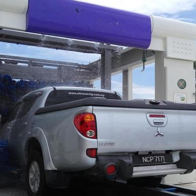 Lavatrice di auto a tunnel completamente automatica Lavatrice di auto ad alta pressione 10 spazzole Lavatrici di auto a rotazione Sistemi di controllo PLC Attrezzature automatiche di lavaggio auto