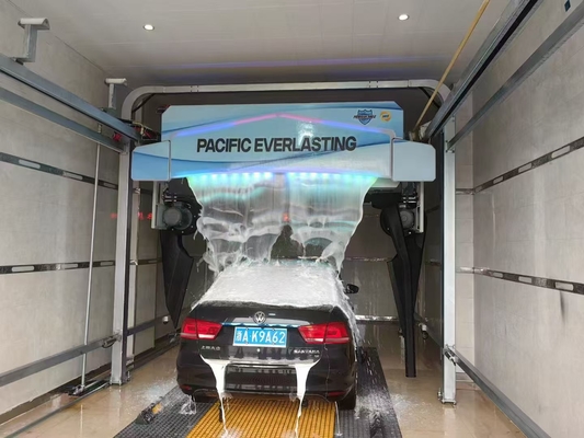 6 asciugatrici automatiche senza contatto Lavatrice di auto 24 ore di servizio Completamente automatica 100-130 bar Sistema di lavaggio auto a rovescio