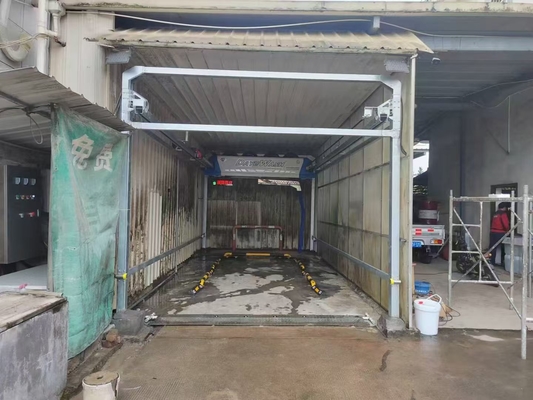 FS360 Lavatrice di auto completamente automatica da 38 kW a 360 kW Sistema di riciclaggio dell'acqua del lavaggio di auto