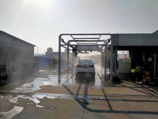 Bracci rotanti a 360 gradi Autolavaggio automatico Macchina per autolavaggio intelligente senza spazzole Autolavaggio completamente automatico