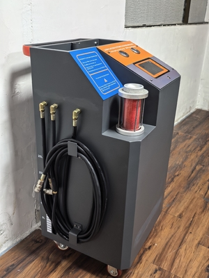 Sistema automatico di lavaggio dell'olio lubrificante con funzione di conteggio